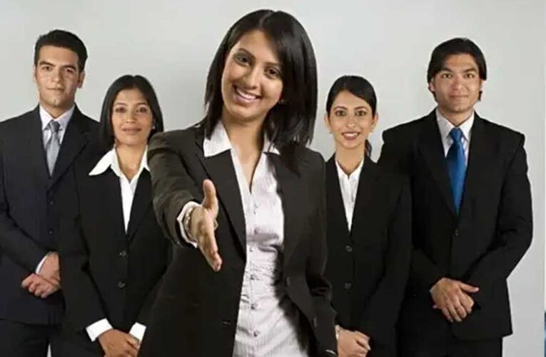 नॉन-वर्बल कम्युनिकेशन से मार लो बाजी