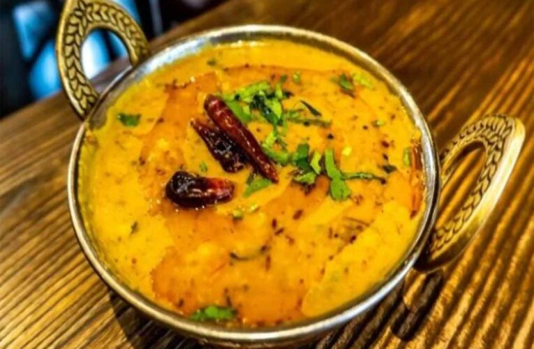 ढाबा स्‍टाइल दाल तड़का घर पर करें ट्राई