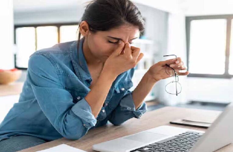 ऑफिस में स्ट्रेस फ्री रहना चाहते है तो अपनाएं ये टिप्स