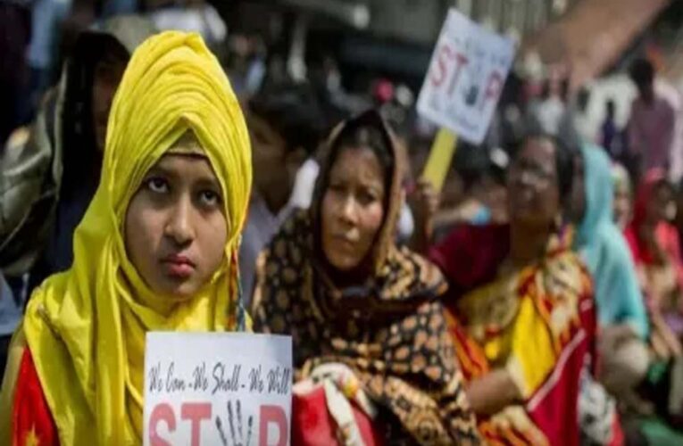 बांग्लादेश बैंक की कपड़ों पर पाबंदी जारी रही कुछ घंटे, फैशन को तय करने का फैसला वापस लिया गया