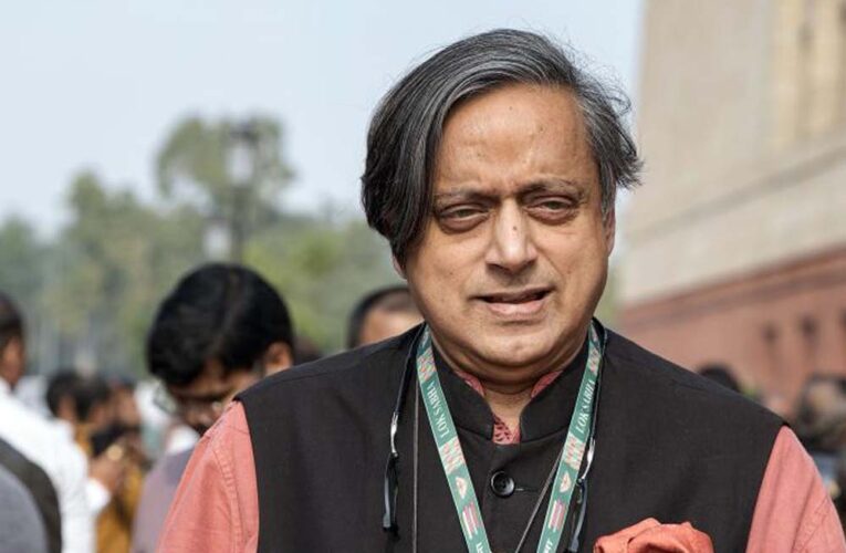 ऑपरेशन सिंदूर पर चर्चा से खुद हटे थरूर, सरकार पर नहीं करना चाहते थे हमला