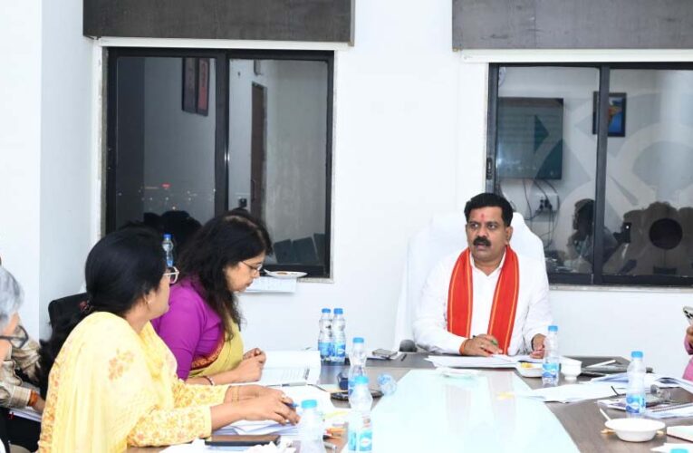 रायपुर : उपमुख्यमंत्री विजय शर्मा की अध्यक्षता में पंचायत विभाग की बैठक सम्पन्न