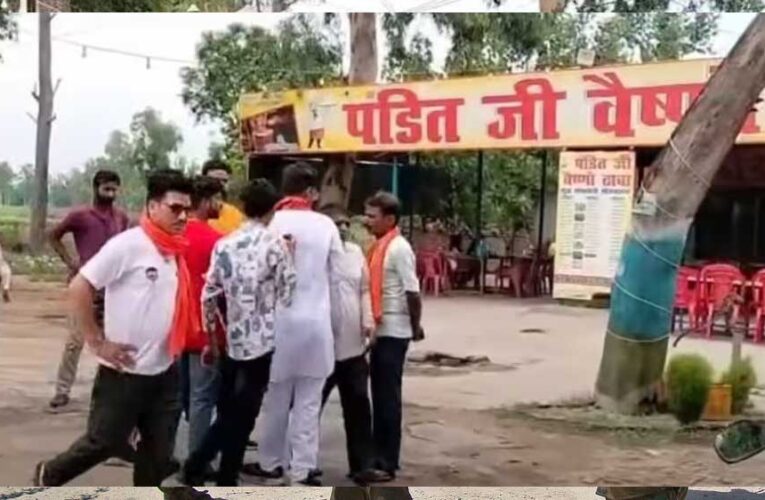 मुजफ्फरनगर पुलिस ने पंडित जी वैष्णो ढाबा के संचालक सनव्वर , बेटा आदिल, जुबैर और दो अन्य लोगों के खिलाफ केस दर्ज