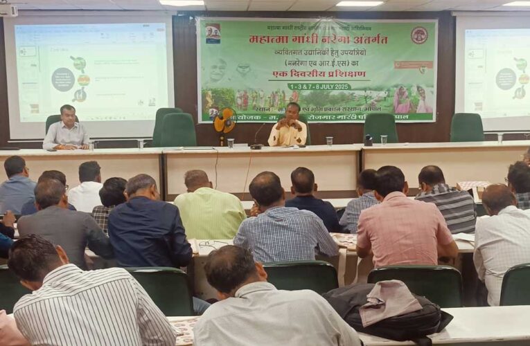 पौधरोपण में वैज्ञानिक और टिकाऊ तकनीकों के उपयोग के लिए प्रशिक्षण