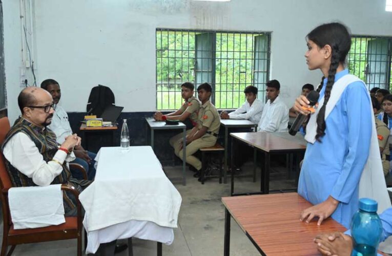 रायपुर : राज्यपाल रमेन डेका ने विद्यार्थियों को दिए सफलता के मंत्र