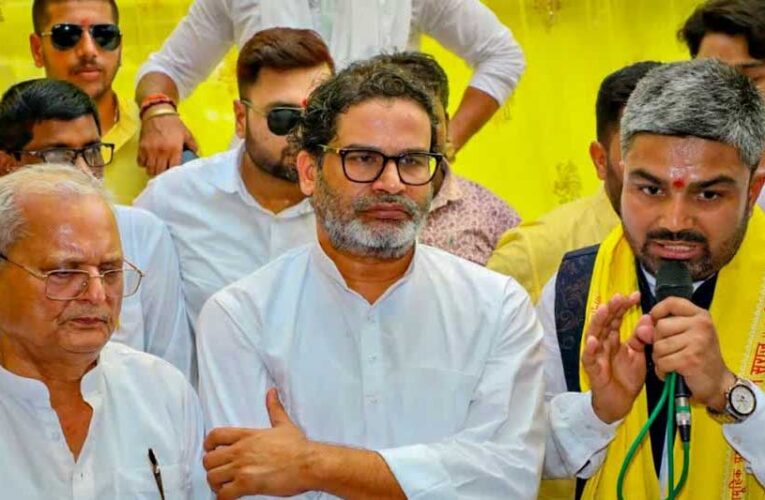 मनीष कश्यप जन सुराज में शामिल; प्रशांत किशोर ने दिलाई सदस्यता