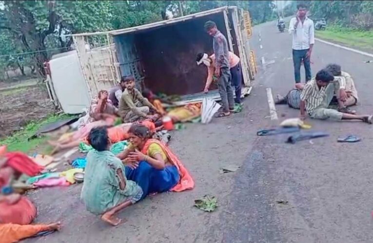 रायसेन में मजदूरों से भरी पिकअप पलटी, 28 घायल, 5 की हालत गंभीर