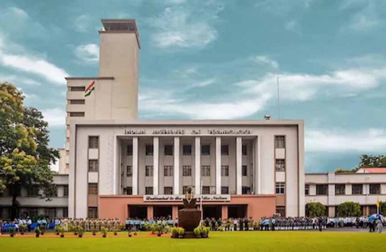 IIT खड़गपुर में फिर दर्दनाक घटना: हॉस्टल में छात्र ने लगाई फांसी, इस साल चौथी मौत