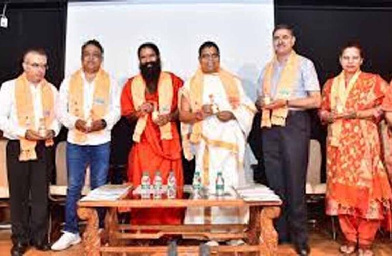 पतंजलि ने पेश किया नया उत्पाद, लॉन्च किया दन्त कांति गंडूष ऑयल पुलिंग