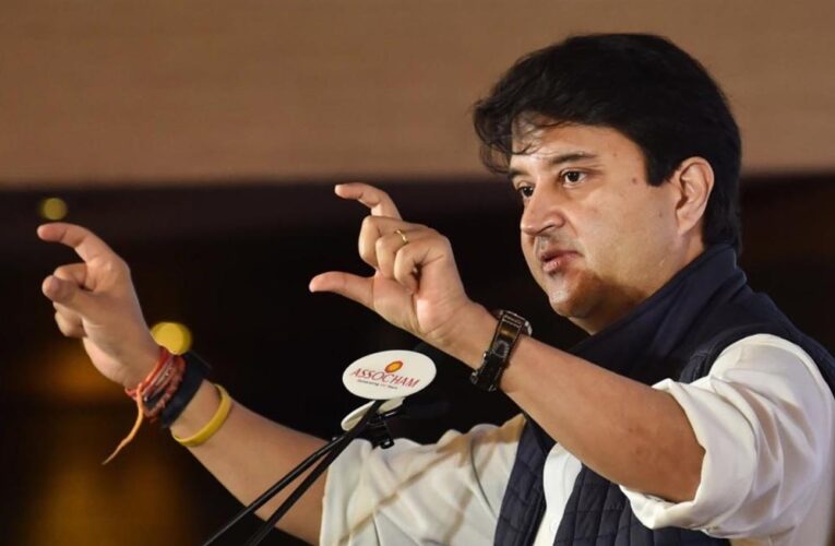 डेड इकोनॉमी कहने वालों पर सिंधिया का वार, बोले- भारत अब काफी आगे बढ़ चुका है