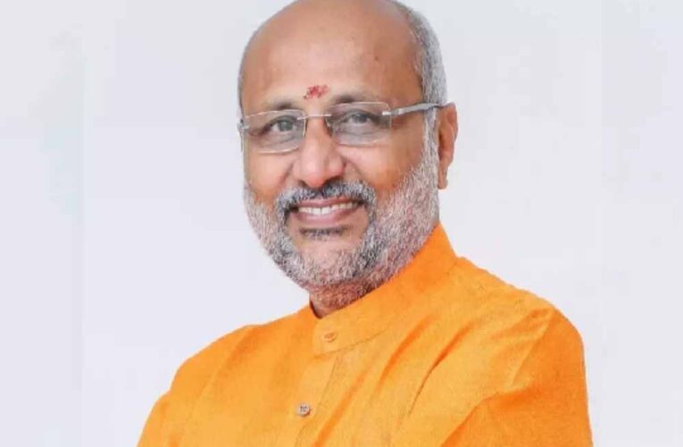 बीजेपी का राधाकृष्णन पर दांव, उद्धव से स्टालिन तक बढ़ी सियासी टेंशन