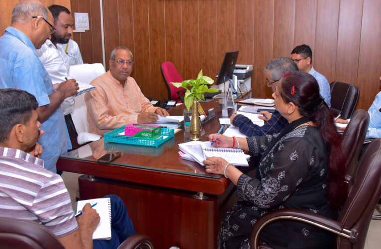 मत्स्य पालकों को किसान क्रेडिट कार्ड से आच्छादित करने हेतु  बैंकों से संपर्क कर आवश्यक कार्यवाही करायी जाए –  डॉ संजय कुमार निषाद