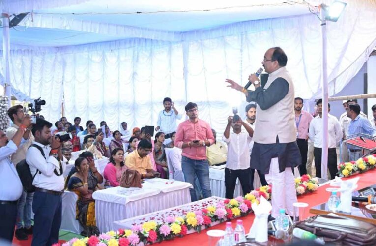 रेशम उत्पादन में छत्तीसगढ़ को लाना है पहले पायदान पर : अरुण साव