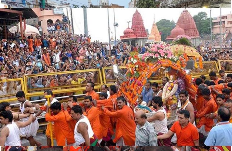 महाकाल की भव्य सवारी: 2 लाख श्रद्धालु उमड़े, उज्जैन में गूंजा भक्ति संग लोक नृत्य