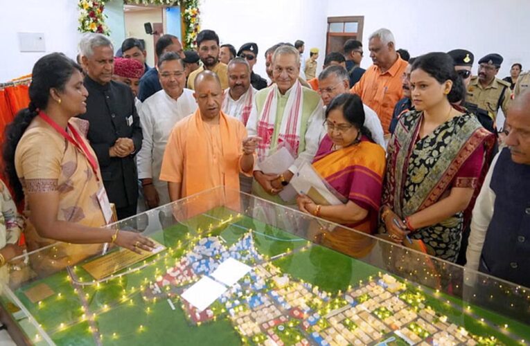 सीएम योगी का बड़ा तोहफा: अब कम कीमत में मिलेगा पक्का घर, आसान किस्तों में चुकाएं रकम