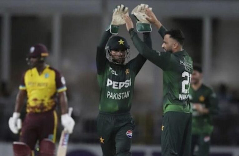 पाकिस्तान ने पहले वनडे में वेस्टइंडीज को 5 विकेट से हराकर तीन मैच की सीरीज में 1-0 की बढ़त बना ली