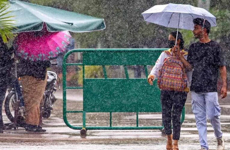 दिल्ली में झमाझम बारिश, यूपी-बिहार और राजस्थान में मौसम का हाल