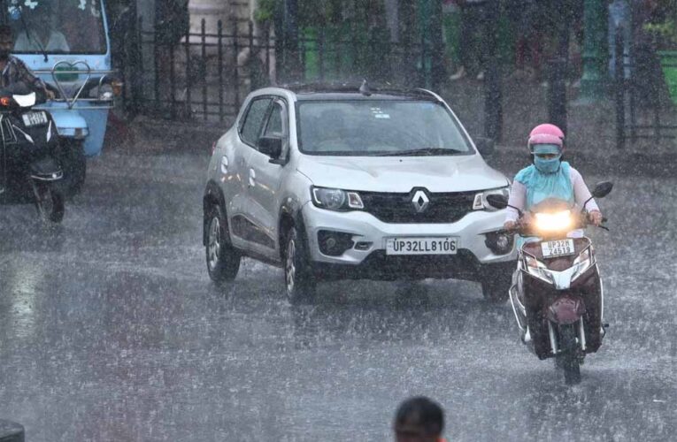 UP में 2 सितंबर तक भारी बारिश का अलर्ट, इन राज्यों में भी बिगड़ेगा मौसम
