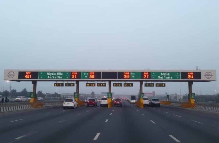 सुप्रीम कोर्ट ने नाराजगी जताई: घटिया रोड पर 150 रुपये टोल टैक्स क्यों?