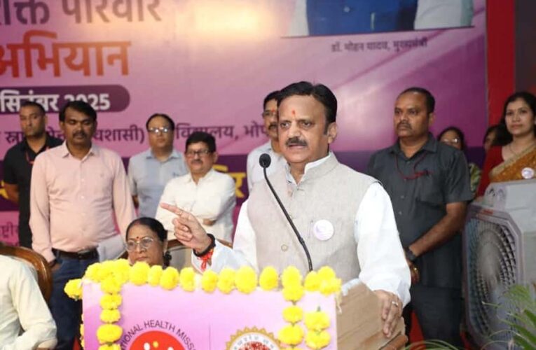स्वस्थ नारी–सशक्त परिवार अभियान: सरोजनी नायडू कॉलेज में 4,500 से अधिक छात्राओं की हुई स्वास्थ्य जांच