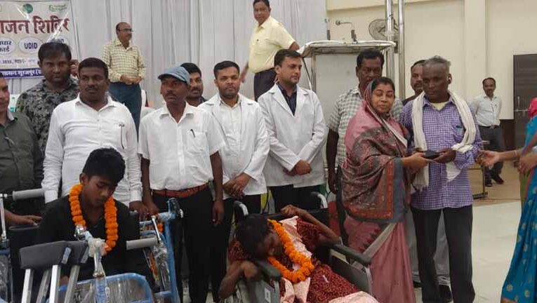 रजत जयंती महोत्सव एवं सेवा पखवाड़ा दिवस पर दिव्यांगजन स्वास्थ्य परीक्षण एवं सहायक उपकरण वितरण शिविर सम्पन्न