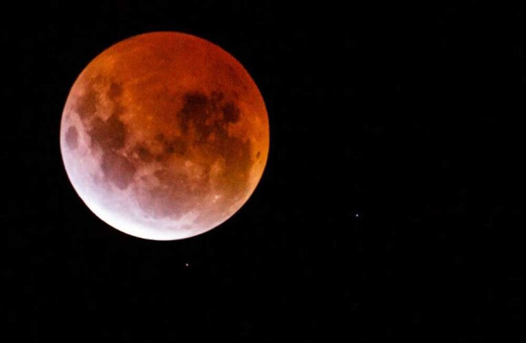 भाद्रपद पूर्णिमा पर लगेगा चंद्र ग्रहण : भारत में दिखेगा पूरा नजारा