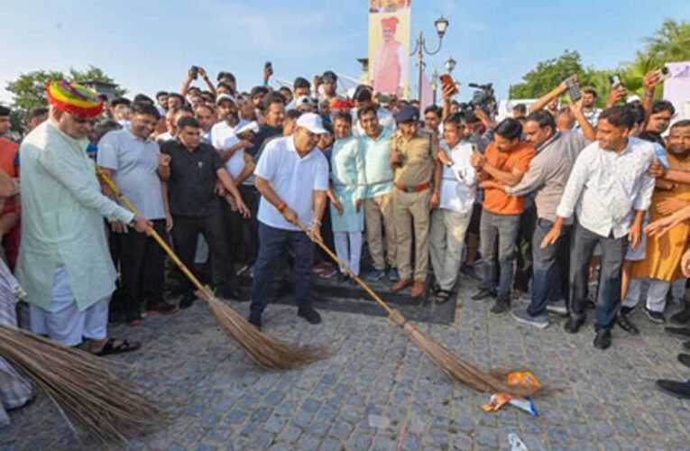 मोदी के जन्मदिन पर राजस्थान में सेवा पखवाड़ा: सीएम ने किया ‘स्वच्छता ही सेवा’ अभियान की शुरुआत