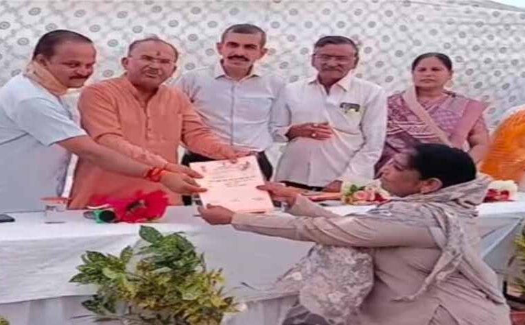 विधानसभा अध्यक्ष ने अजमेर में शहरी सेवा शिविर का किया अवलोकन