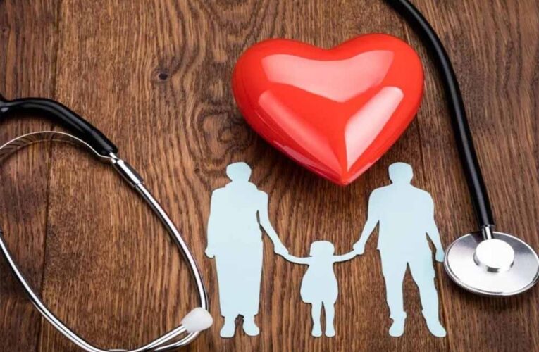 हेल्थ इंश्योरेंस पर सवाल: अस्पताल–कंपनियों की खींचतान में मरीज फंसे