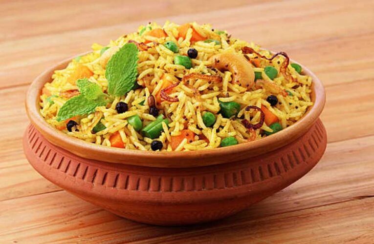 घर पर जायकेदार वेज बिरयानी बनाने की आसान और स्वादिष्ट विधि