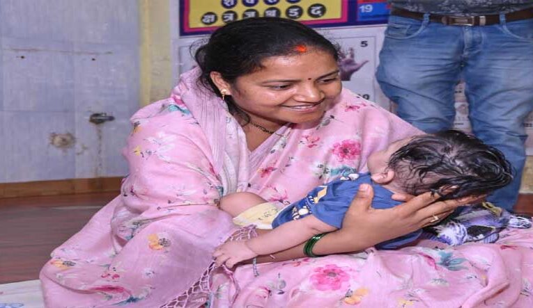 रायपुर : बच्चों और महिलाओं को जरूरी सुविधाएं मुहैया कराई जाए : मंत्री श्रीमती राजवाड़े