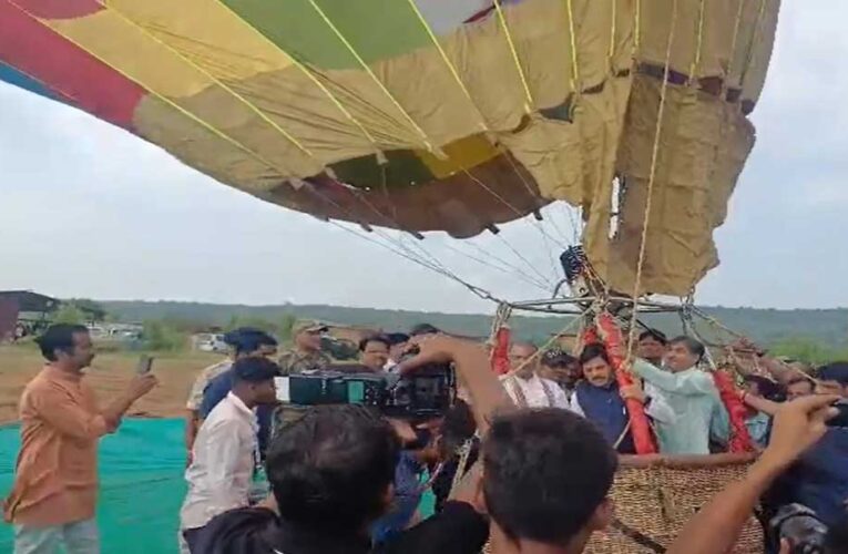 गांधीसागर में हॉट एयर बैलून हादसा, सीएम मोहन यादव बाल-बाल बचे