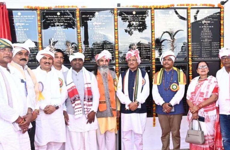 रायपुर : मुख्यमंत्री साय ने नरहरपुर में किया 75.31 करोड़ रुपए के 11 निर्माण कार्यों का भूमिपूजन