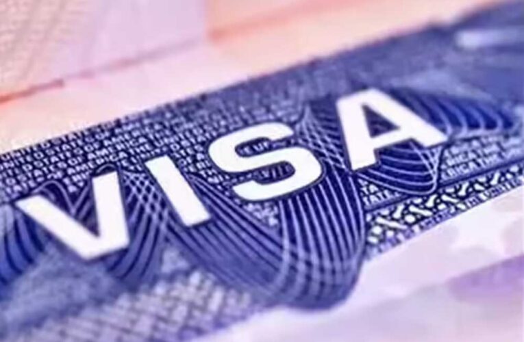 वीजा महंगा होगा! 1 अक्टूबर से डबल फीस लागू, बढ़ा वीजा इंटीग्रिटी शुल्क, भीड़ लगी आवेदन करने वालों की