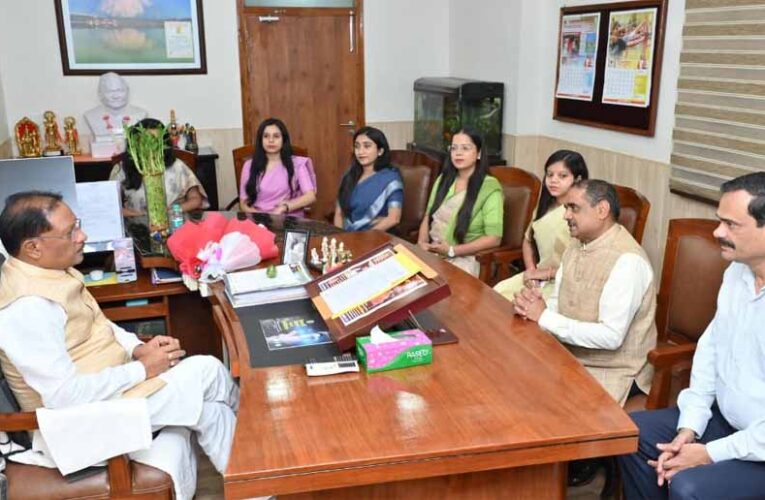 जनता की समस्याएँ हल करने में अधिकारियों की अहम भूमिका : साय