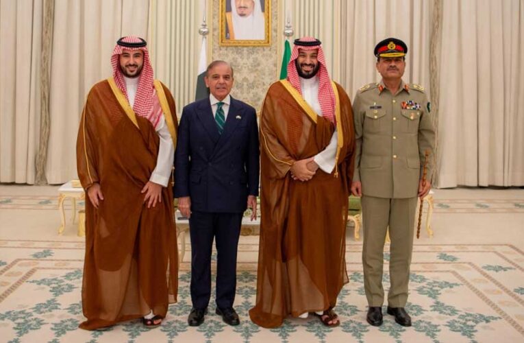 सऊदी के बाद UAE और कतर भी पाक से रक्षा समझौते पर विचार, भारत ने दिया सख्त संदेश