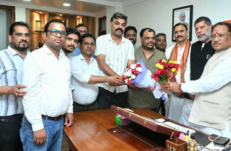 रायपुर : एनएचएम कर्मचारियों द्वारा हड़ताल समाप्त करने का निर्णय स्वागतयोग्य : मुख्यमंत्री  विष्णुदेव साय