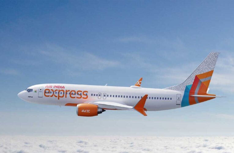 बेंगलुरु-वाराणसी फ्लाइट में यात्री ने कॉकपिट में घुसने की कोशिश, हड़कंप मचा