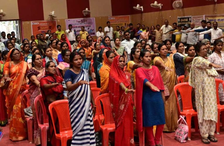 रायपुर : स्वस्थ नारी, सशक्त परिवार अभियान : पेण्ड्रा में महिला स्वास्थ्य सम्मेलन में 203 महिलाओं व बच्चों की हुई जांच