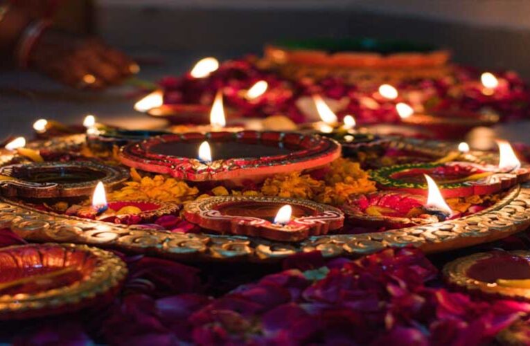 इस बार दिवाली 20 या 21 अक्टूबर? पंचांग में उलझन, विद्वानों ने पूजा के लिए 20 तारीख को बताया उपयुक्त