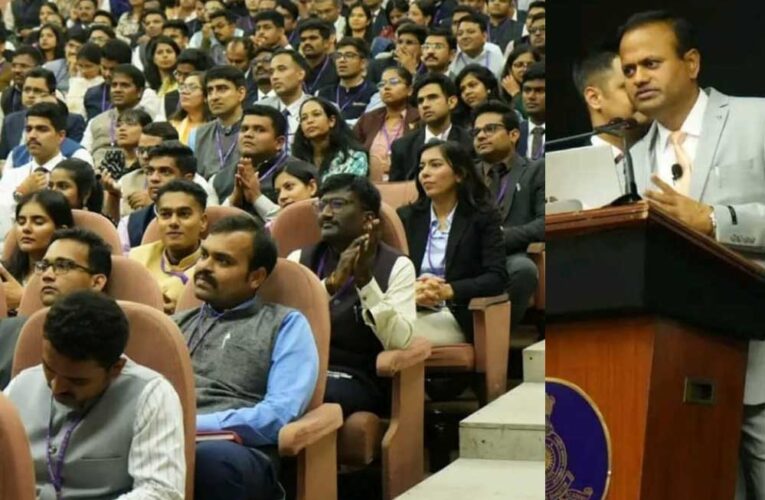 जिलाधिकारी आज़मगढ़ की साहसिक यात्रा