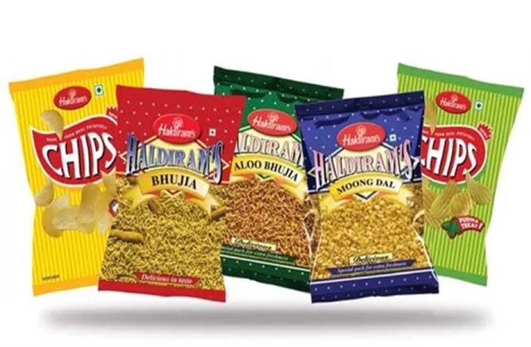 हल्दीराम पर उपभोक्ता फोरम की कार्रवाई, कम वजन वाले नमकीन पैकेट पर 1 लाख रुपये का जुर्माना