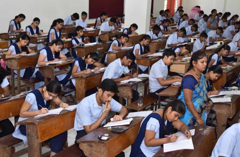 इंदौर में बनेगा प्रश्न बैंक, एमपी के 9वीं से 12वीं तक के विद्यार्थी हर प्रश्न का जान पाएंगे सही उत्तर