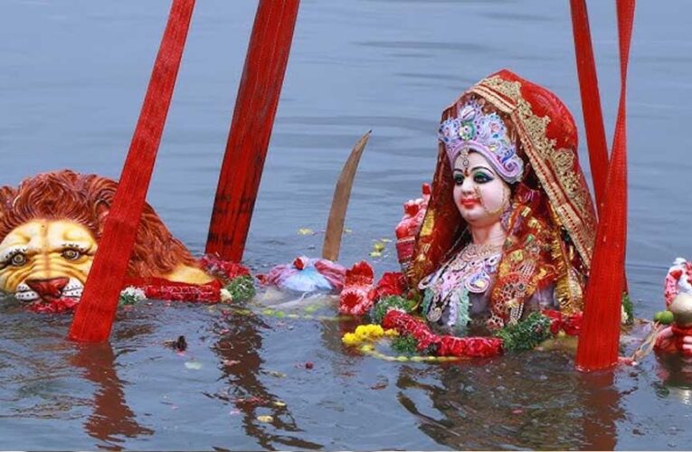 उतर बस्तर कांकेर : प्रतिमा विसर्जन एवं दशहरा उत्सव के आयोजन को लेकर शांति समिति की बैठक हुई