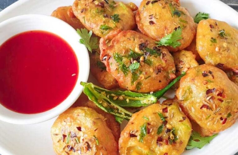 घर पर कैसे बनाएं गिलकी के भजिये