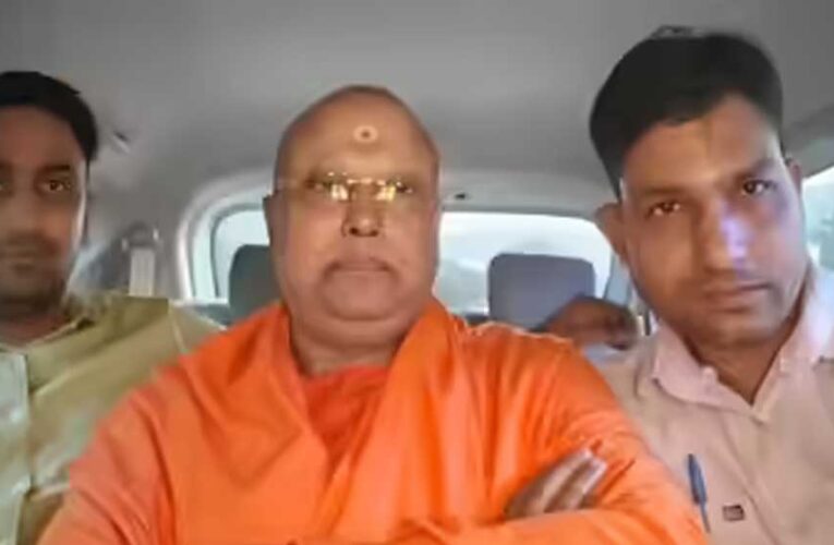 ‘मां-बाप’ की पहचान भी झूठी! स्वामी चैतन्यानंद की असली कहानी आई सामने