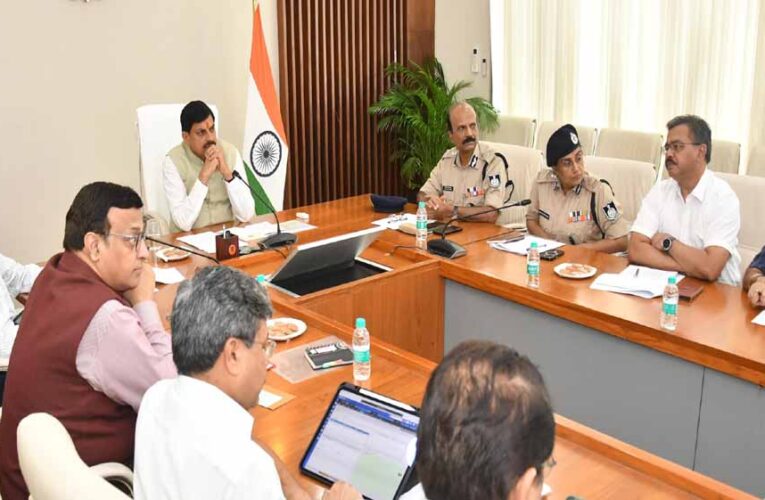जिलों में उर्वरक वितरण में अव्यवस्था के लिए कलेक्टर होगें उत्तरदायी – मुख्यमंत्री डॉ. यादव