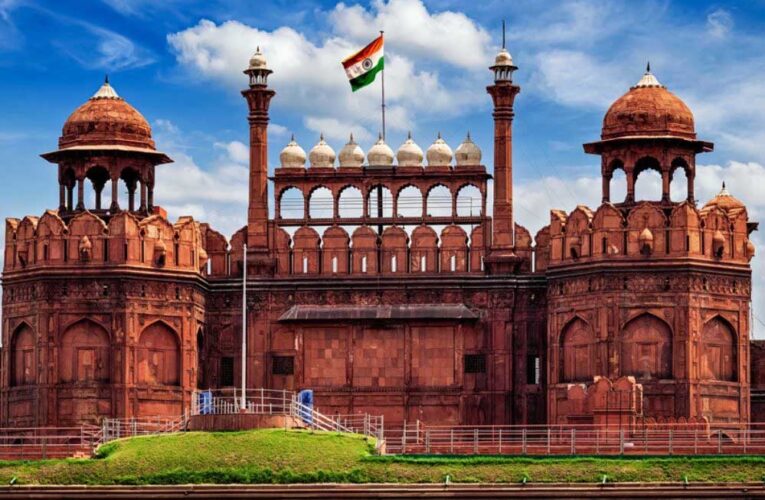 लाल किले से 1 करोड़ का सोने-हीरे जड़ा कलश चोरी, धार्मिक कार्यक्रम में चोरों का बड़ा खेल