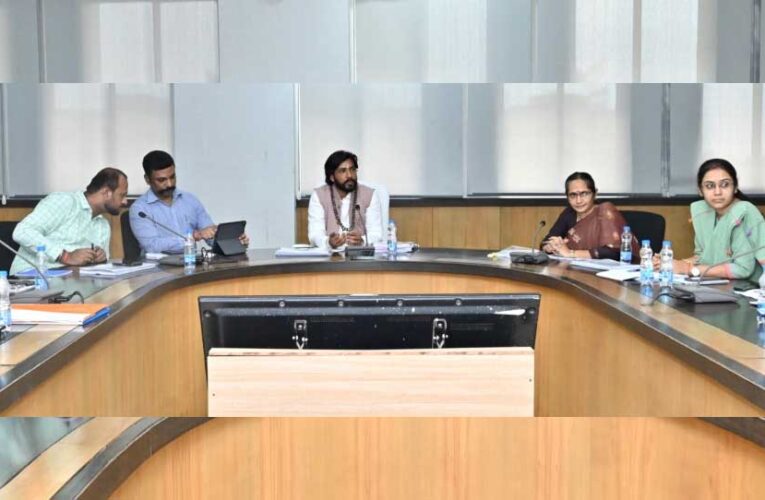 रायपुर : युवाओं को आत्मनिर्भर बनाने के लिए कौशल विकास से जोडे़: मंत्री गुरु खुशवंत साहेब