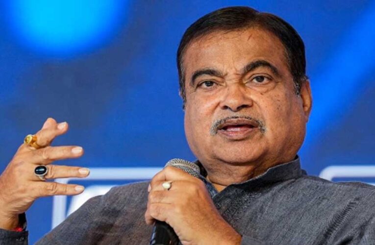 अब टॉयलेट का पानी और कचरा नहीं जाएगा बेकार, सरकार बनाएगी सड़कें और इमारतें: मंत्री गडकरी